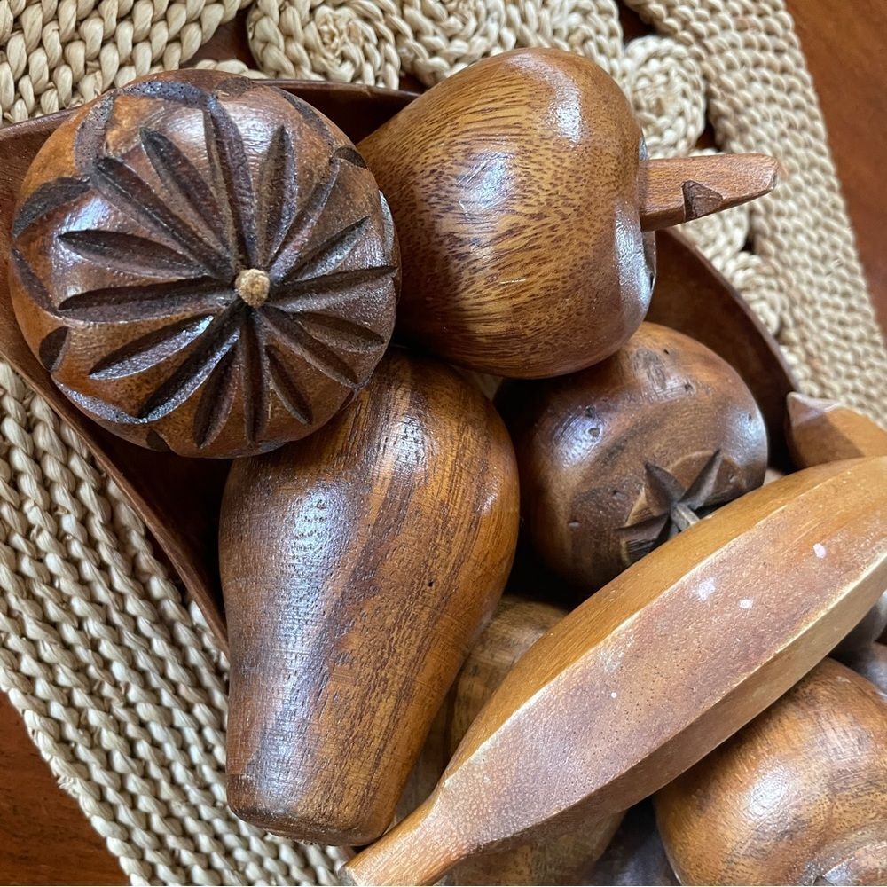 Vintage MCM Wooden Monkey Pod 10 Piece Fruit and Leaf Shaped Bowl Set - Picture 6 of 15